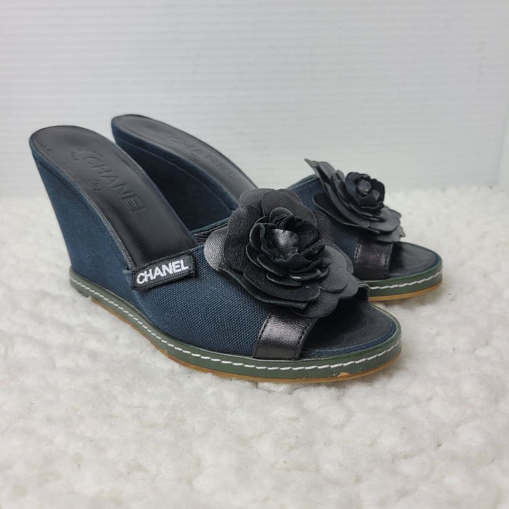 Chanel Camellia Women's Wedge Shoes Size 8 Blue Navy Sandals Mules Open Toe Shoe
